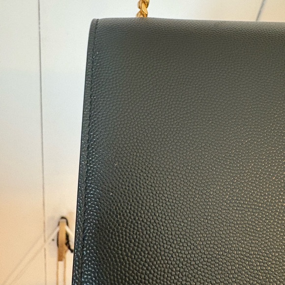 Authentic Yves Saint Laurent Kate Dark Green Crossbody with Gold Chain - Picture 10 of 10